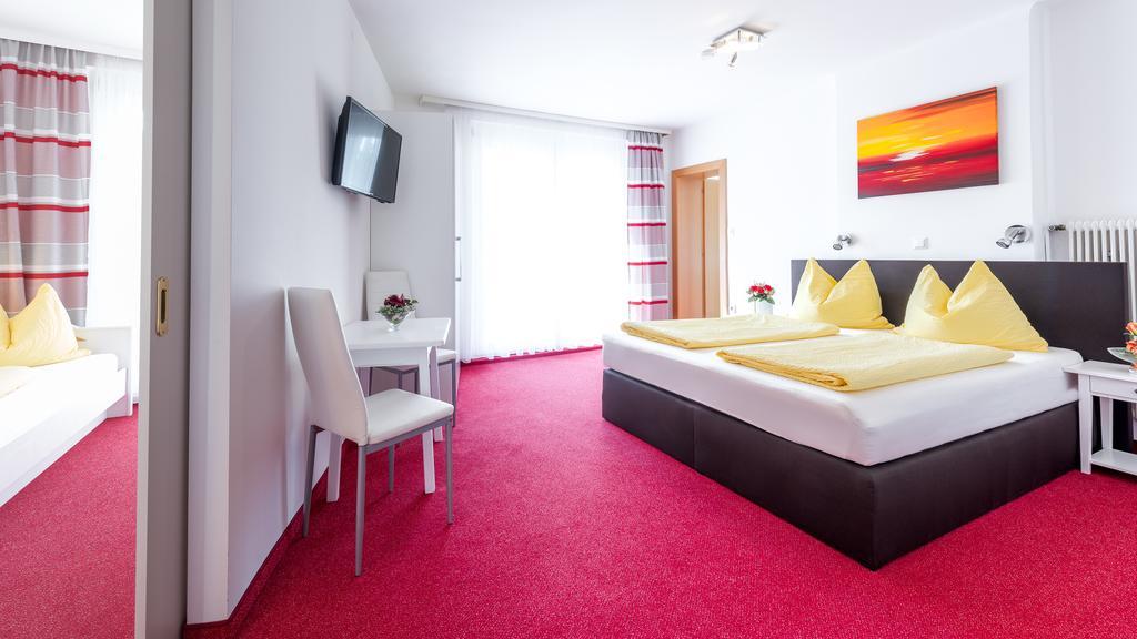 Pension Helios Sankt Kanzian am Klopeiner See Buitenkant foto